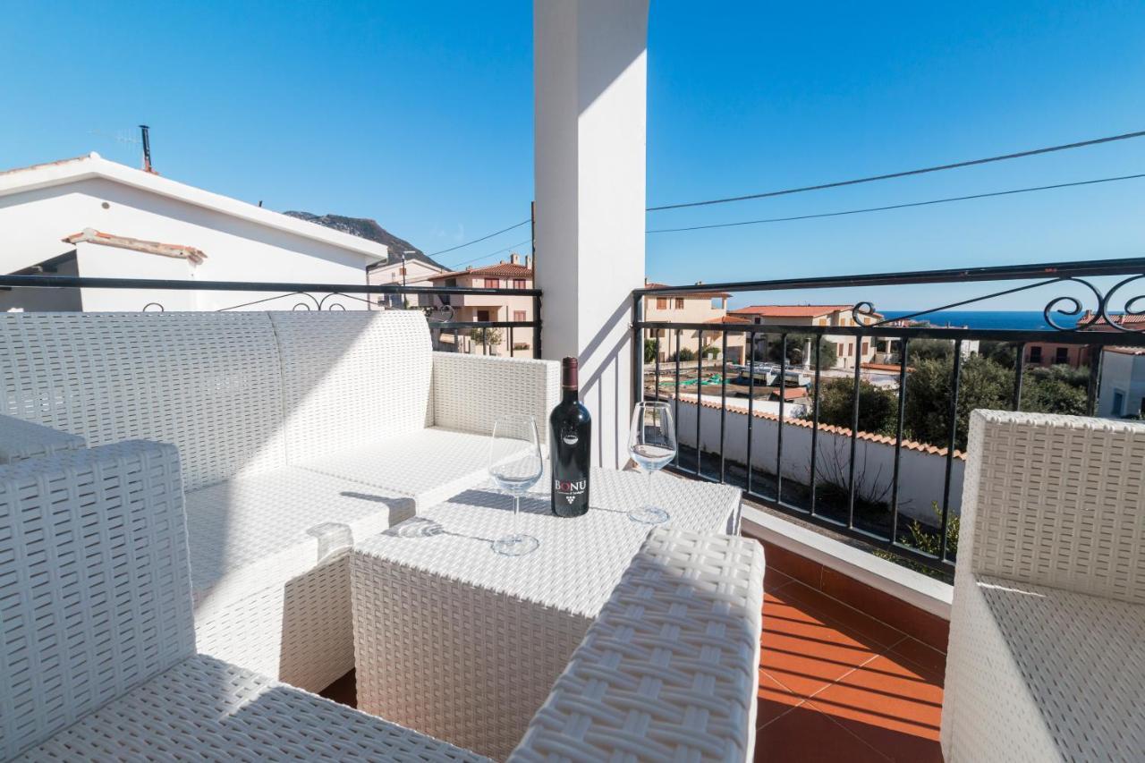 Suite Apartment La Punta Cala Gonone Bagian luar foto