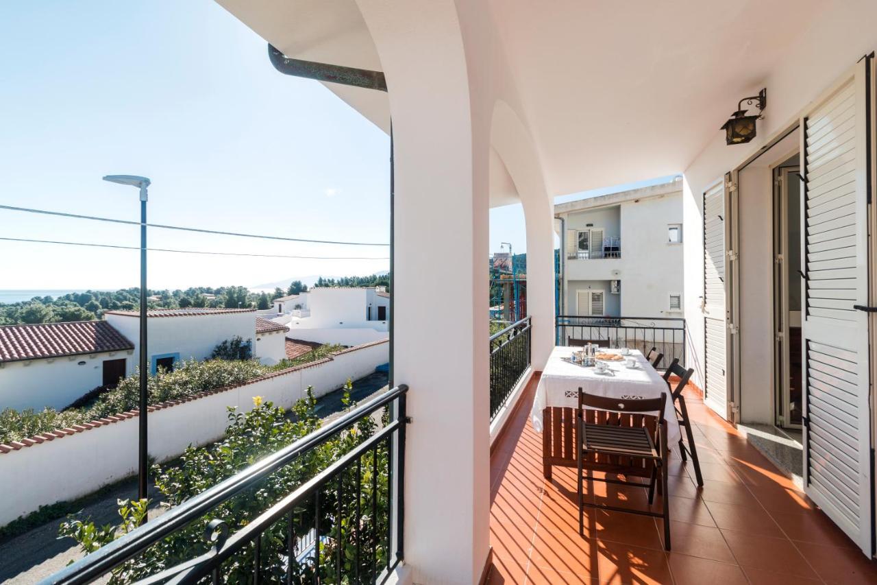 Suite Apartment La Punta Cala Gonone Bagian luar foto