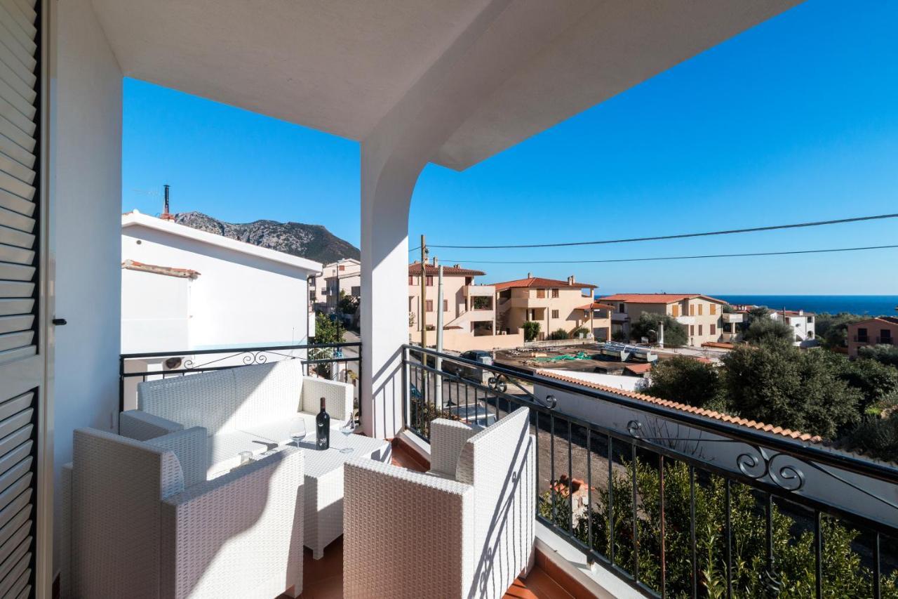 Suite Apartment La Punta Cala Gonone Bagian luar foto